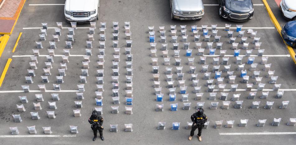 DNCD incauta más de 1.3 toneladas de presunta cocaína tras tiroteo en San Pedro de Macorís 46 dncd-1.3-tonelada